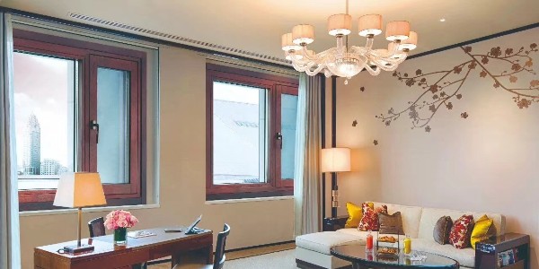 受別墅豪宅青睞-鋁包木窗