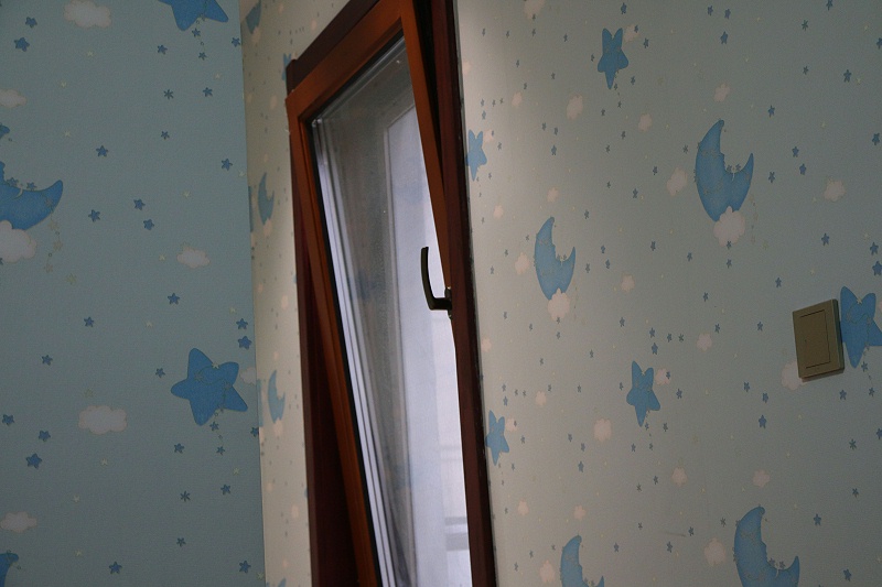 鋁包木窗實(shí)拍