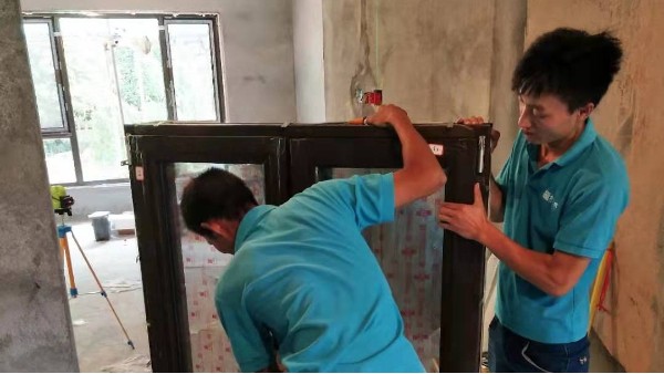 金堂木為南京蘇寧鐘山朝陽府用戶提供鋁包木門窗案例