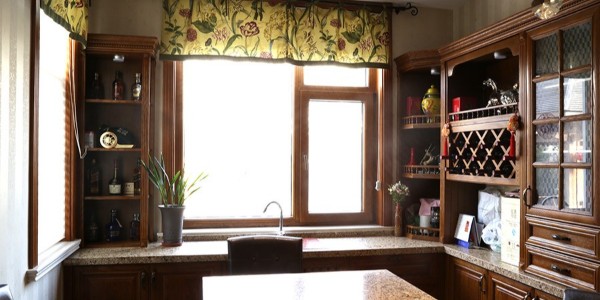 鋁包木門窗廠家哪家好-價(jià)格美麗質(zhì)量好