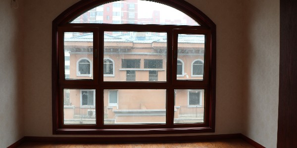 為什么叫隔音鋁包木門窗